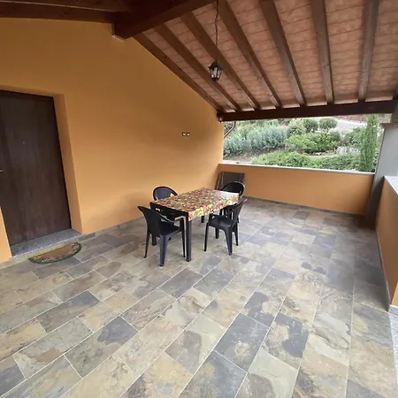 Casale Gabriella Bilocale Con Porticato